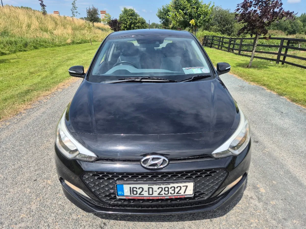 2016 (162) Hyundai I20 SE - Image 2