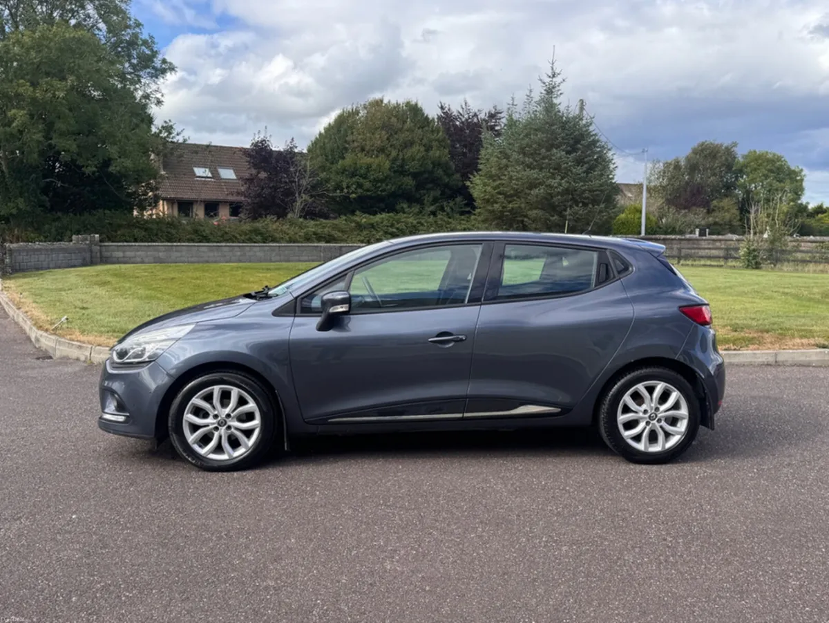Renault Clio IV DYNAMIQUE NAV TCE 90 P 4DR - Image 5