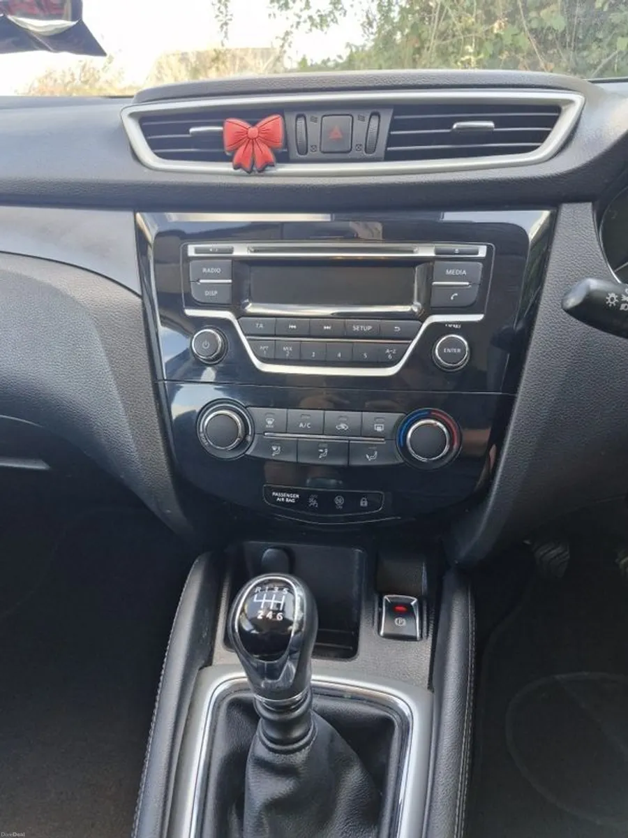2017 Nissan Qashqai - Image 3
