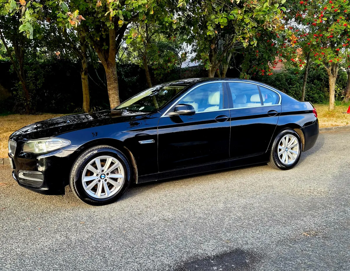 BMW 5-Series 2015- Automatic - Image 2