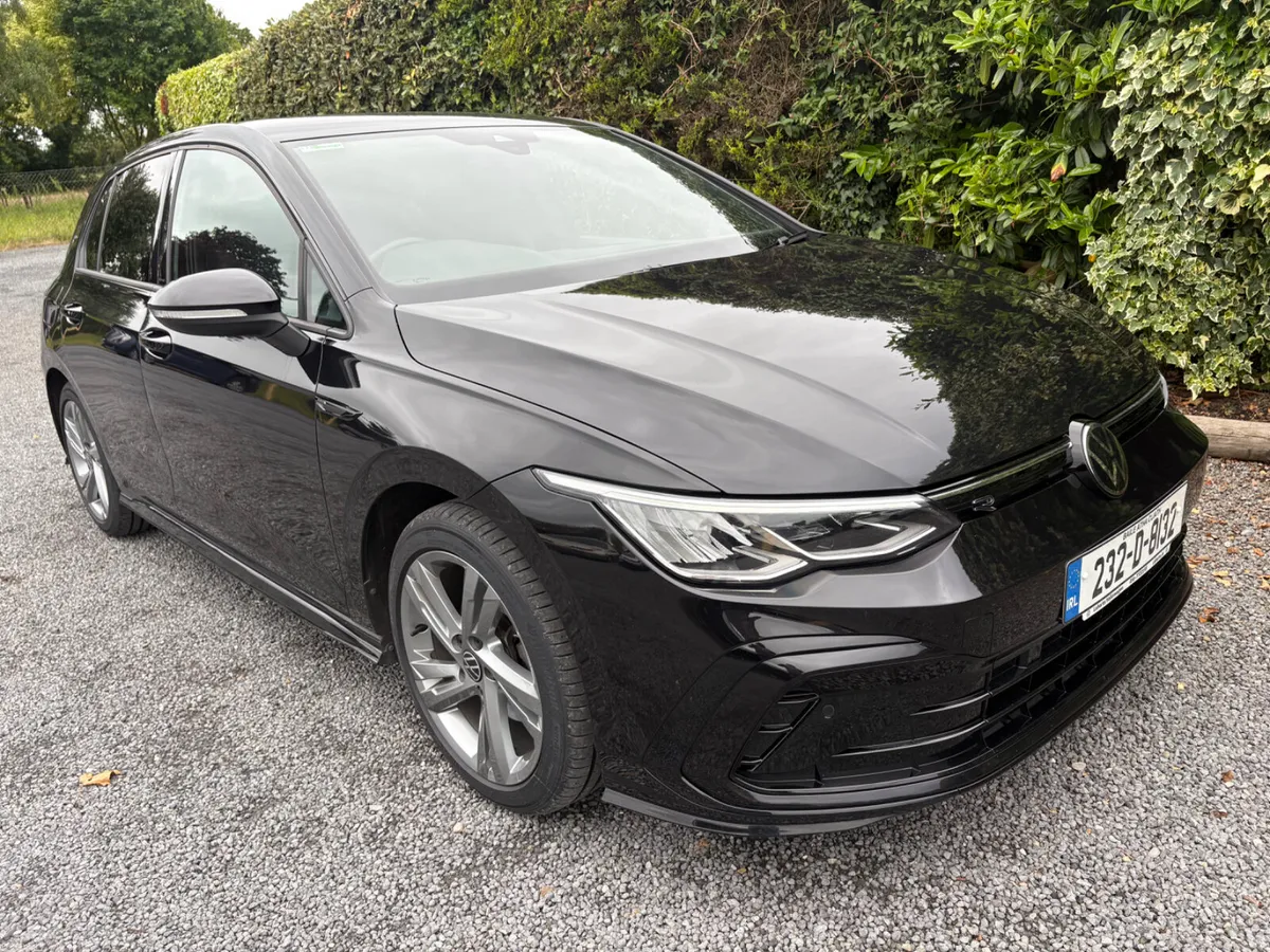 Volkswagen Golf 2023 R Line - Image 2