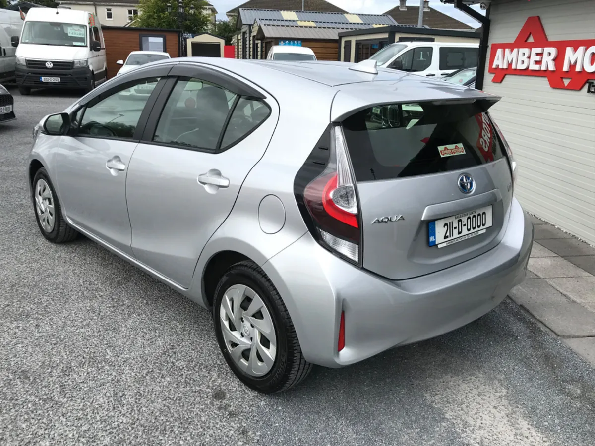 2021 TOYOTA AQUA AUTO - Image 6