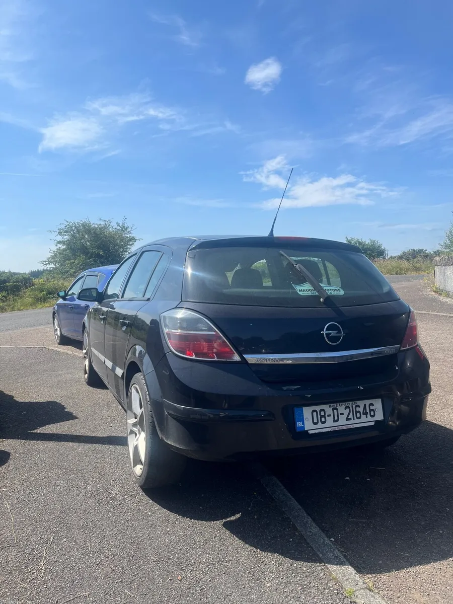 Opel Astra 2008 - Image 2
