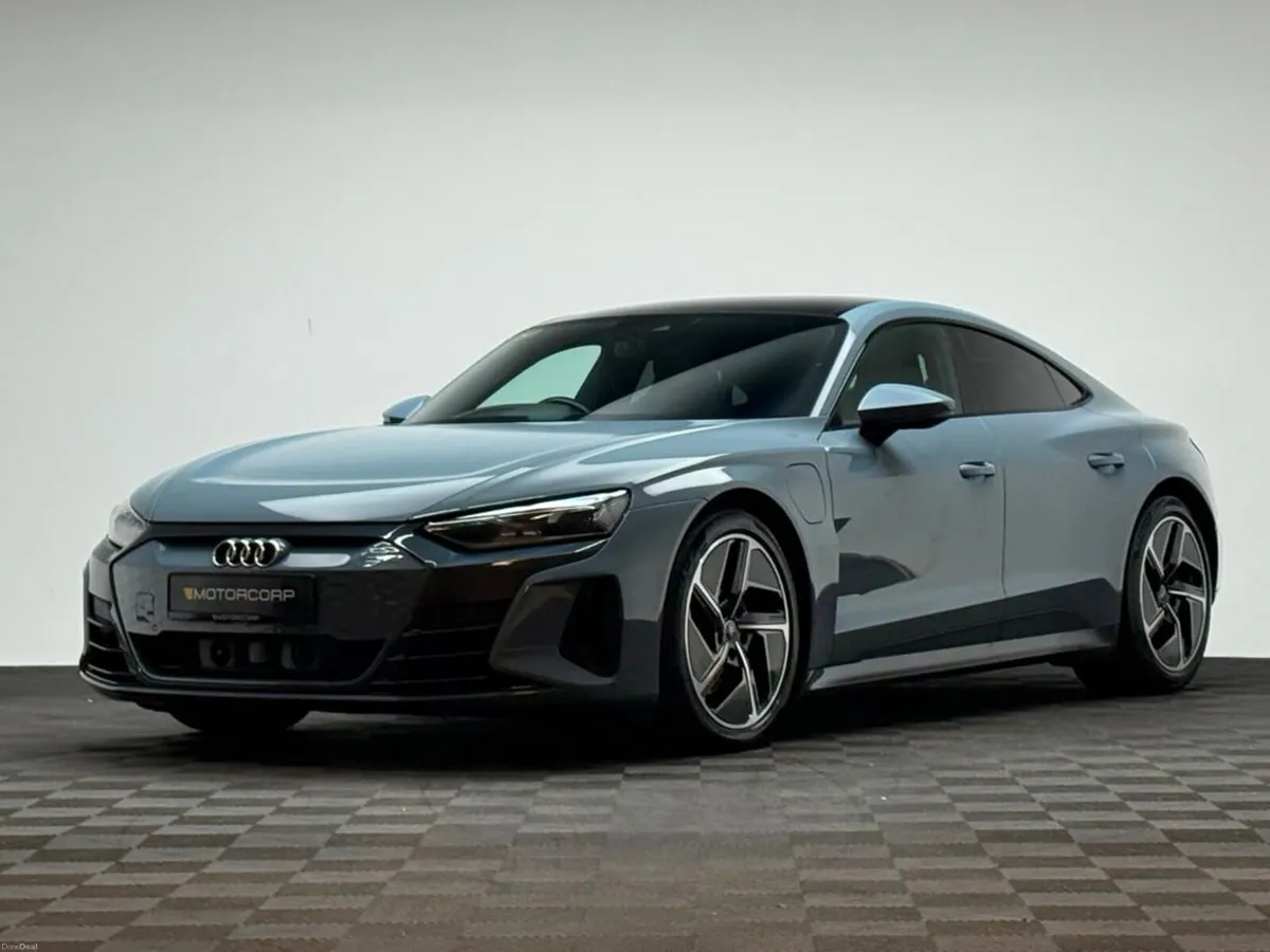 Audi e-tron GT GT 522HP QUATTRO *PAN ROOF* - Image 3