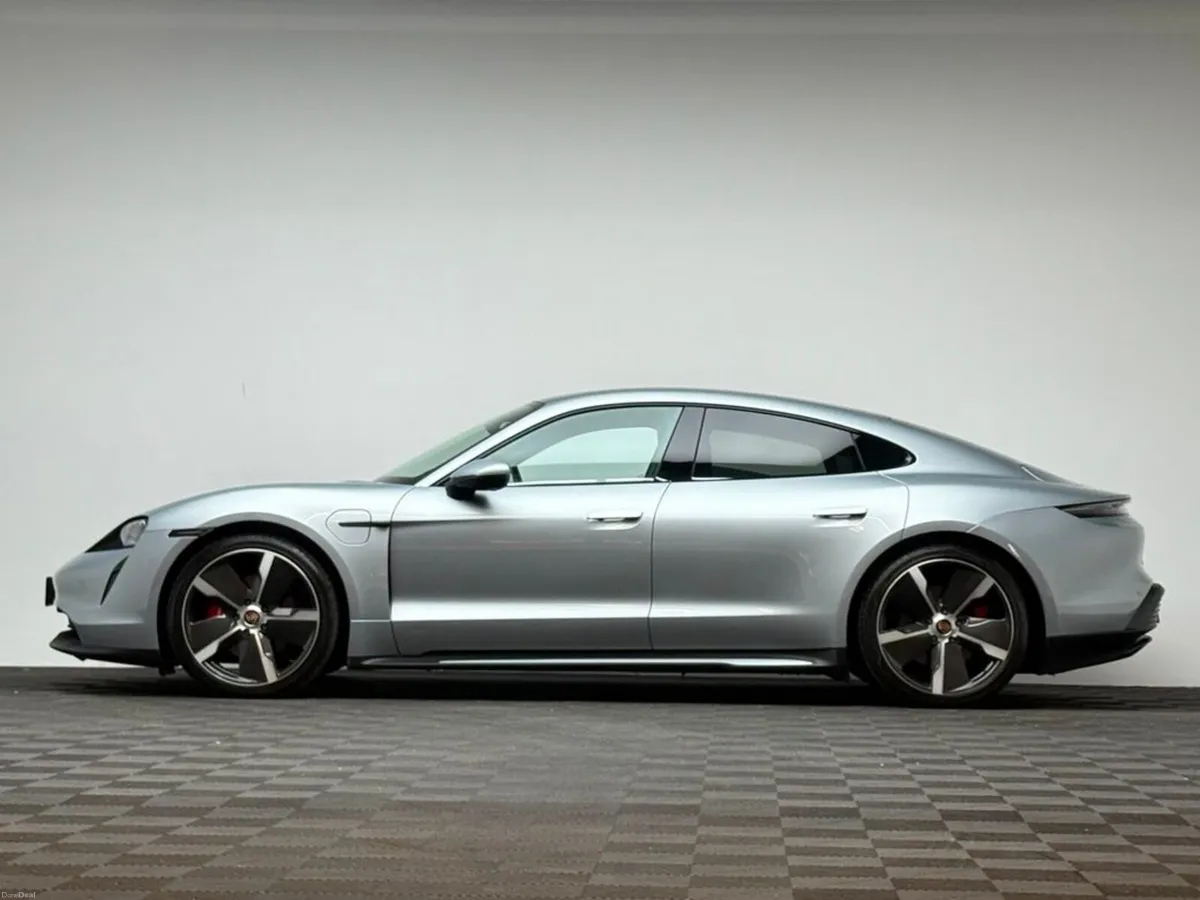 Porsche Taycan TAYCAN 4S 563HP AWD *HUGE SPEC* - Image 4