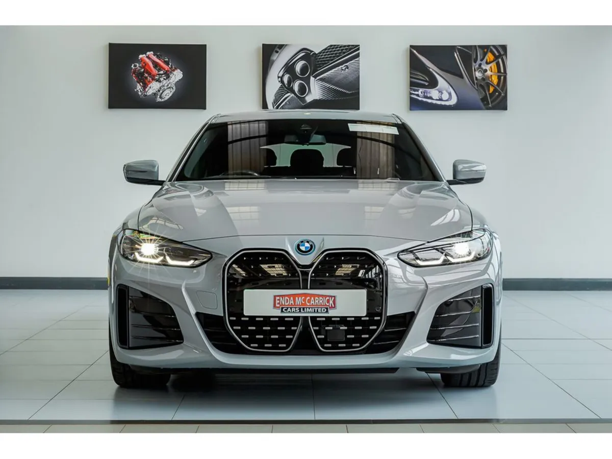 BMW i4 35 M SPORT PRO, COMFORT PACK - Image 4