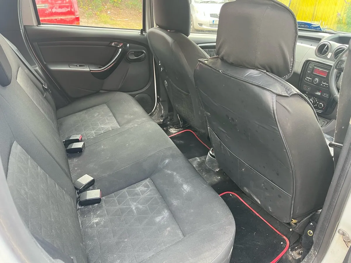 Dacia duster 2015 1.5dci 190k km - Image 6