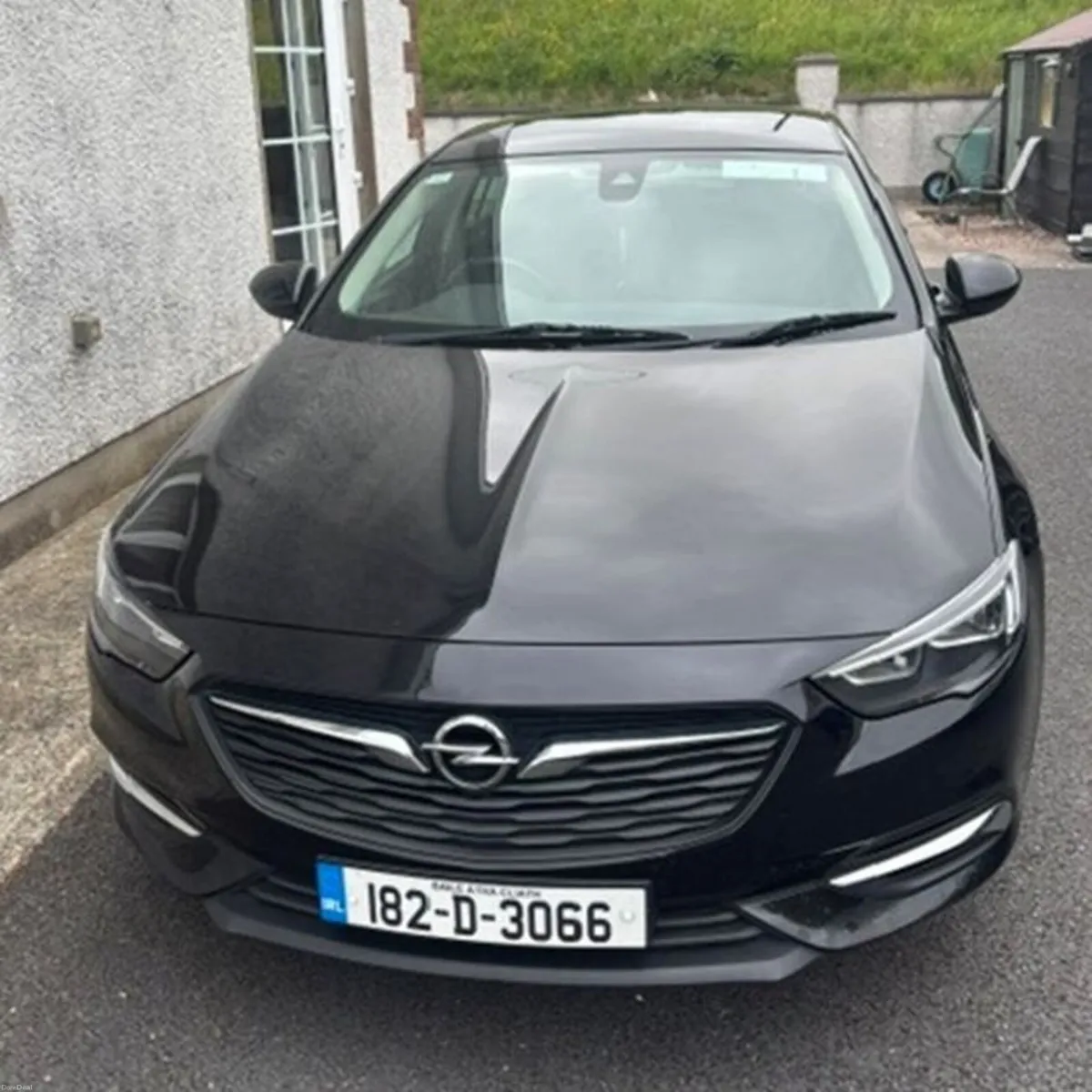 Opel Insignia 2018 NCT until june 2028 - Image 1