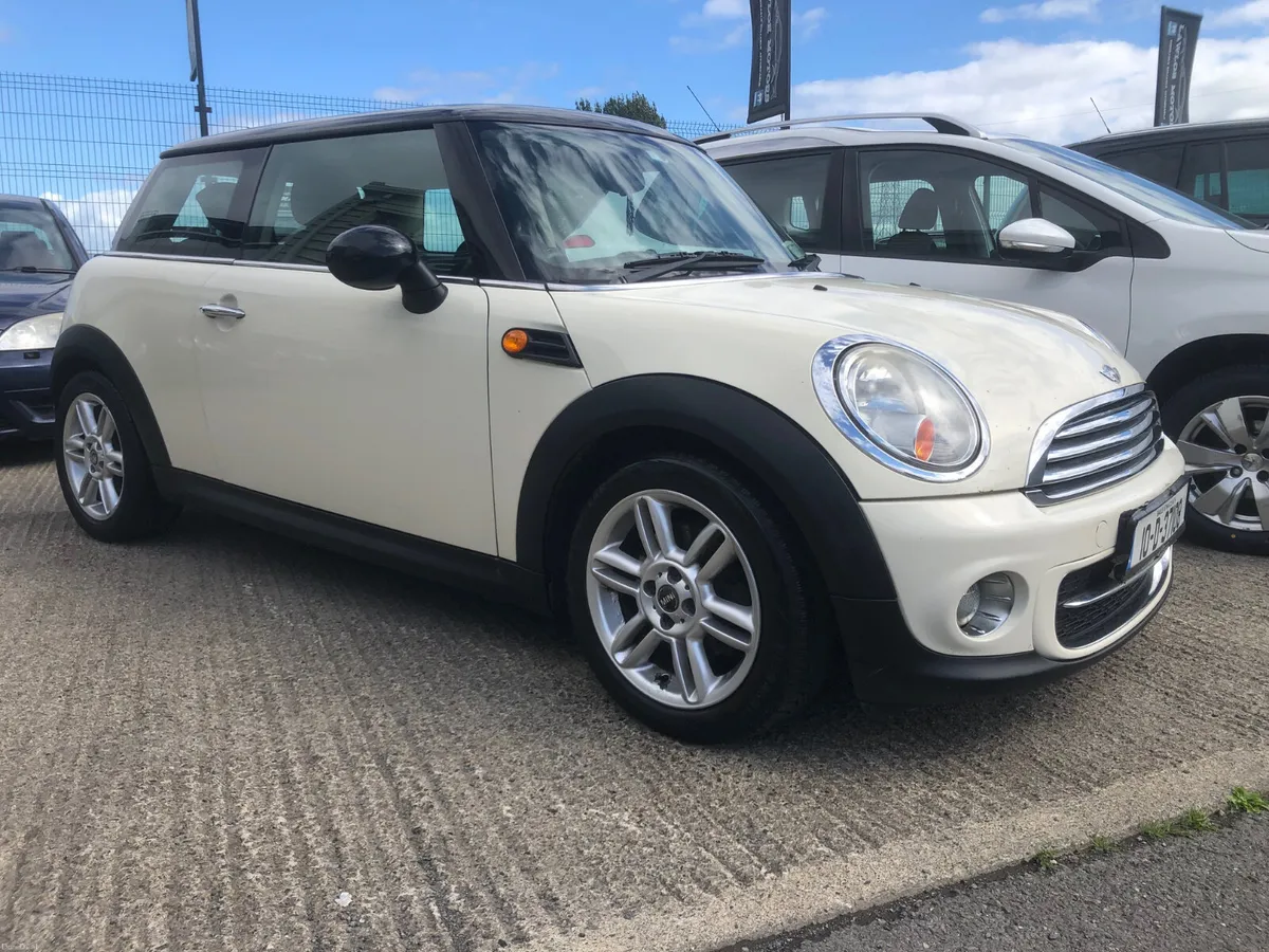 MINI COOPER 1.6 DIESEL NEW NCT 03/27 - Image 1
