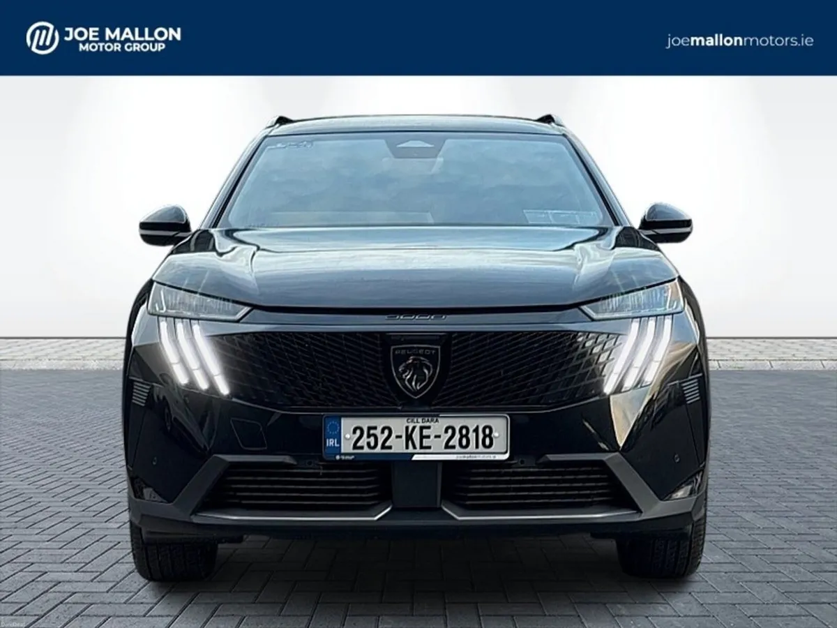 Peugeot 5008 Allure Hybrid AUTO - Image 3