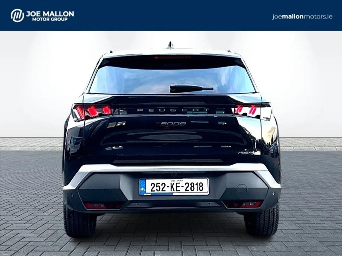 Peugeot 5008 Allure Hybrid AUTO - Image 5