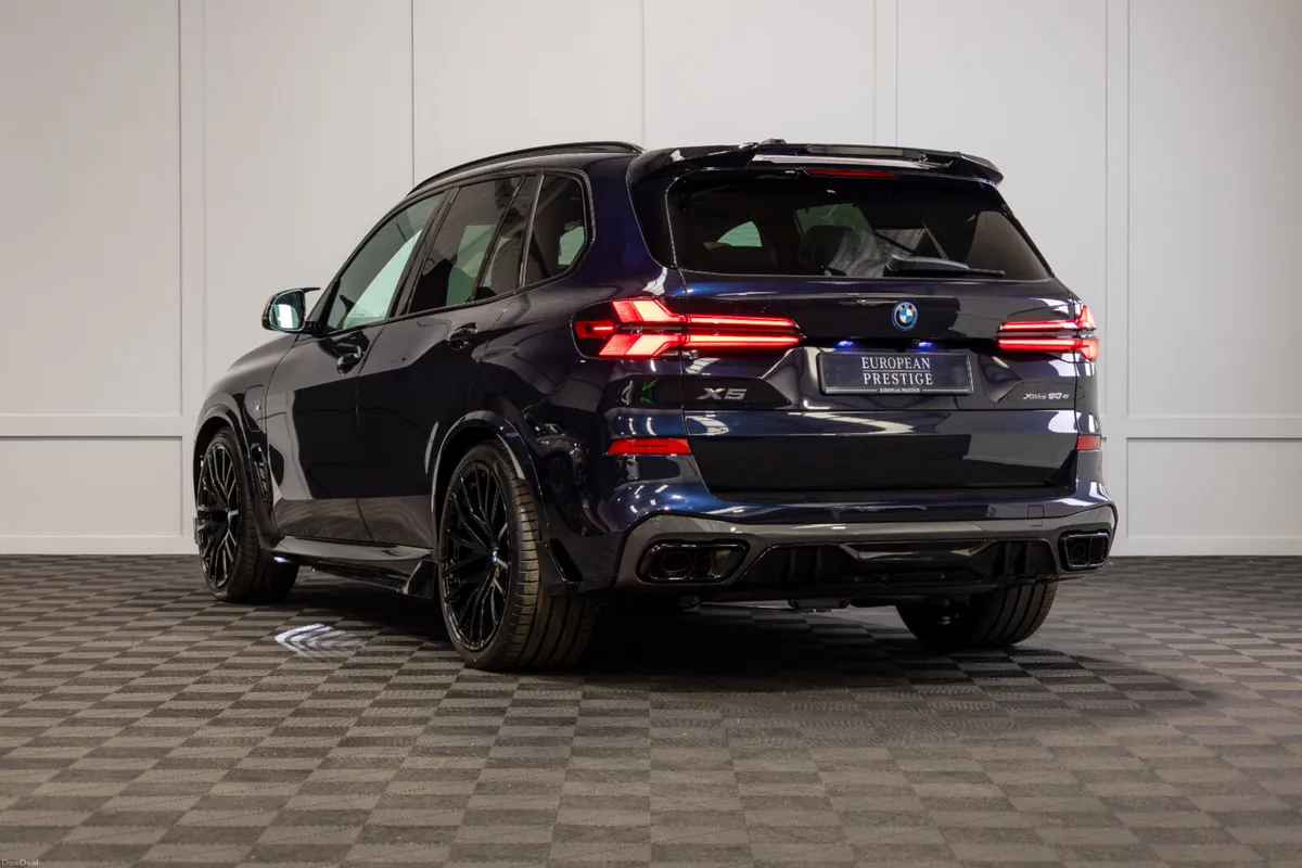262 BMW X5 X-Drive 50e M-Sport *Pan Roof - Image 4