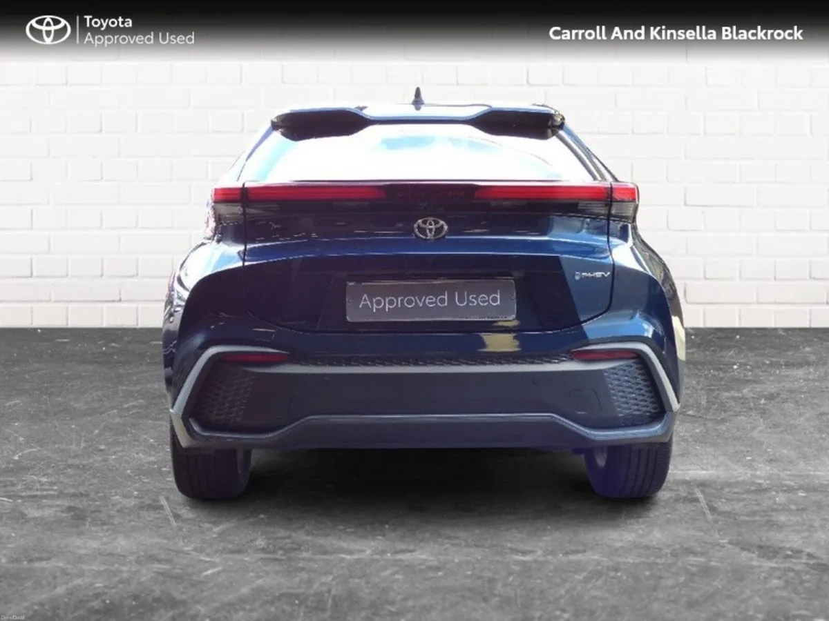 Toyota C-HR Phev Sport - Image 4