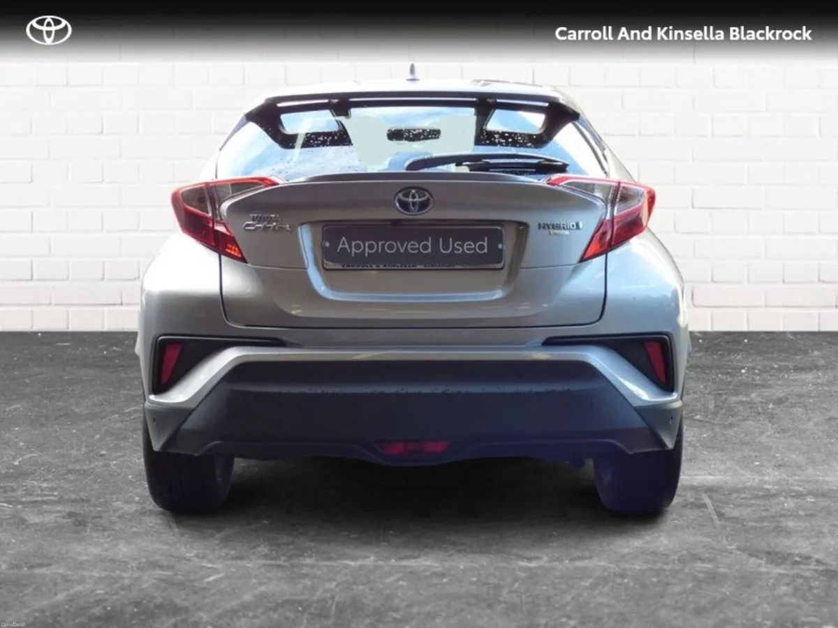 Toyota C-HR Hybrid Sol - Image 4
