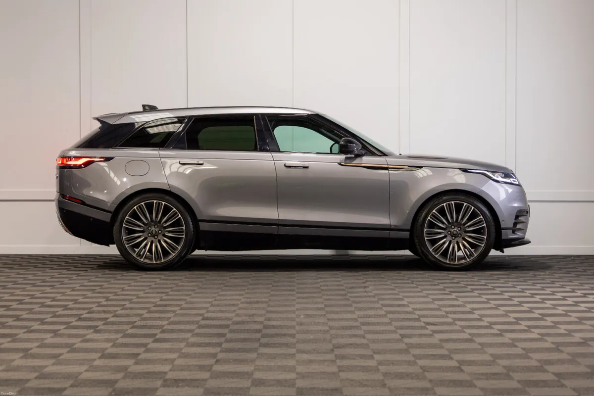 192 Range Rover Velar R-Dynamic 2 Seat Commercial - Image 6