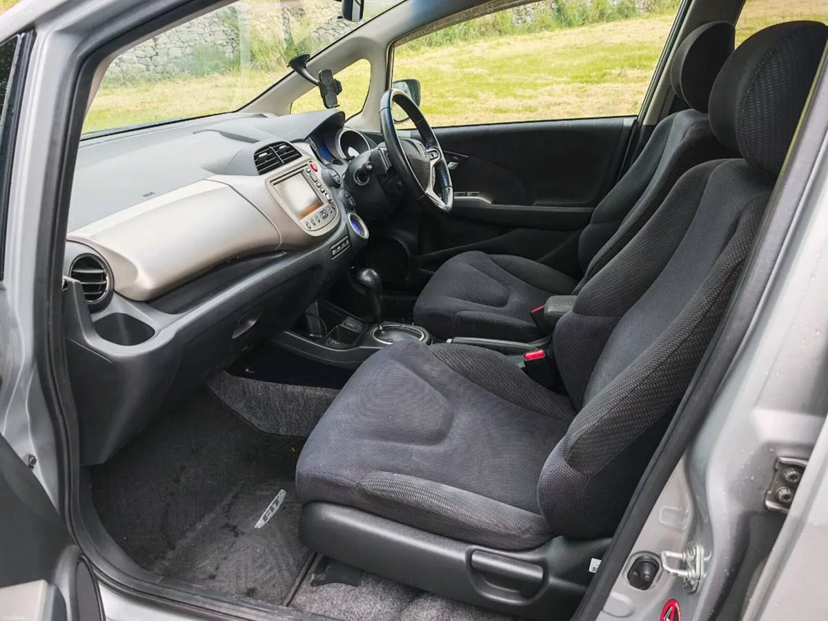 Honda Fit Jazz fresh import - Image 4