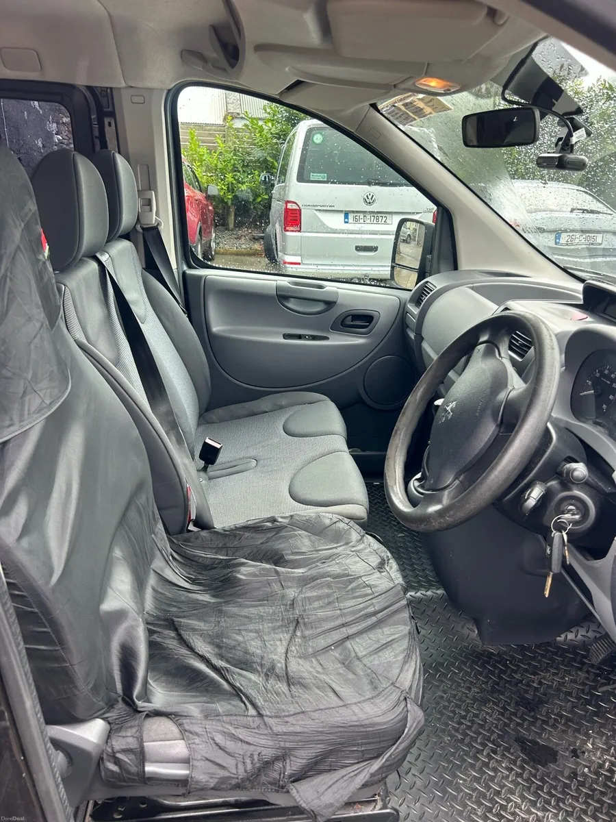 Peugeot Expert wheelchair - Image 6