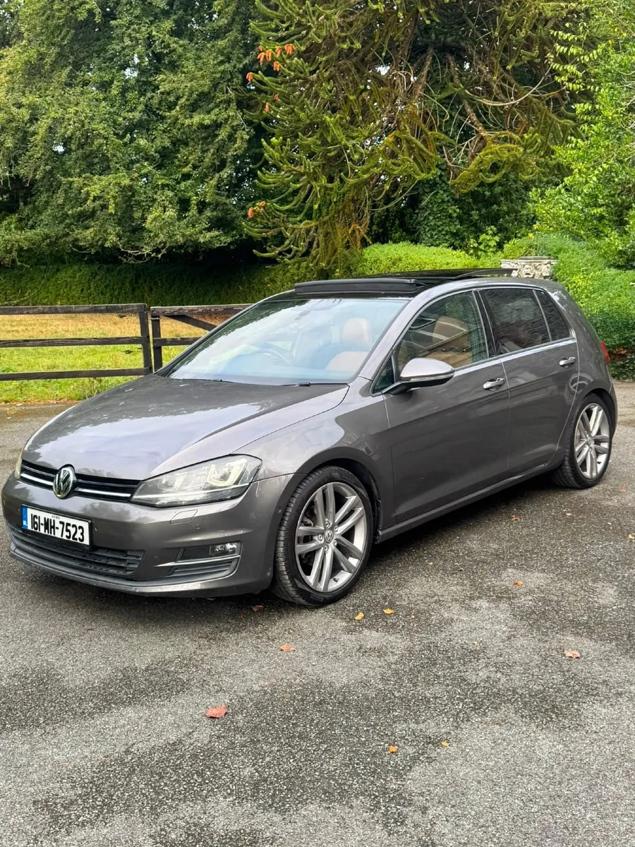 Volkswagen Golf 1.4 TSI Panoramic Sunroof Leather - Image 6