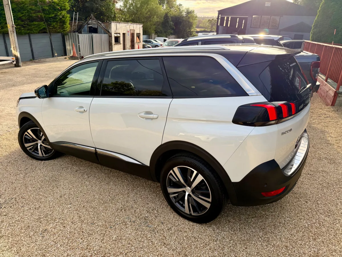 2023 Peugeot 5008 1.5HDI Allure Auto - Image 4