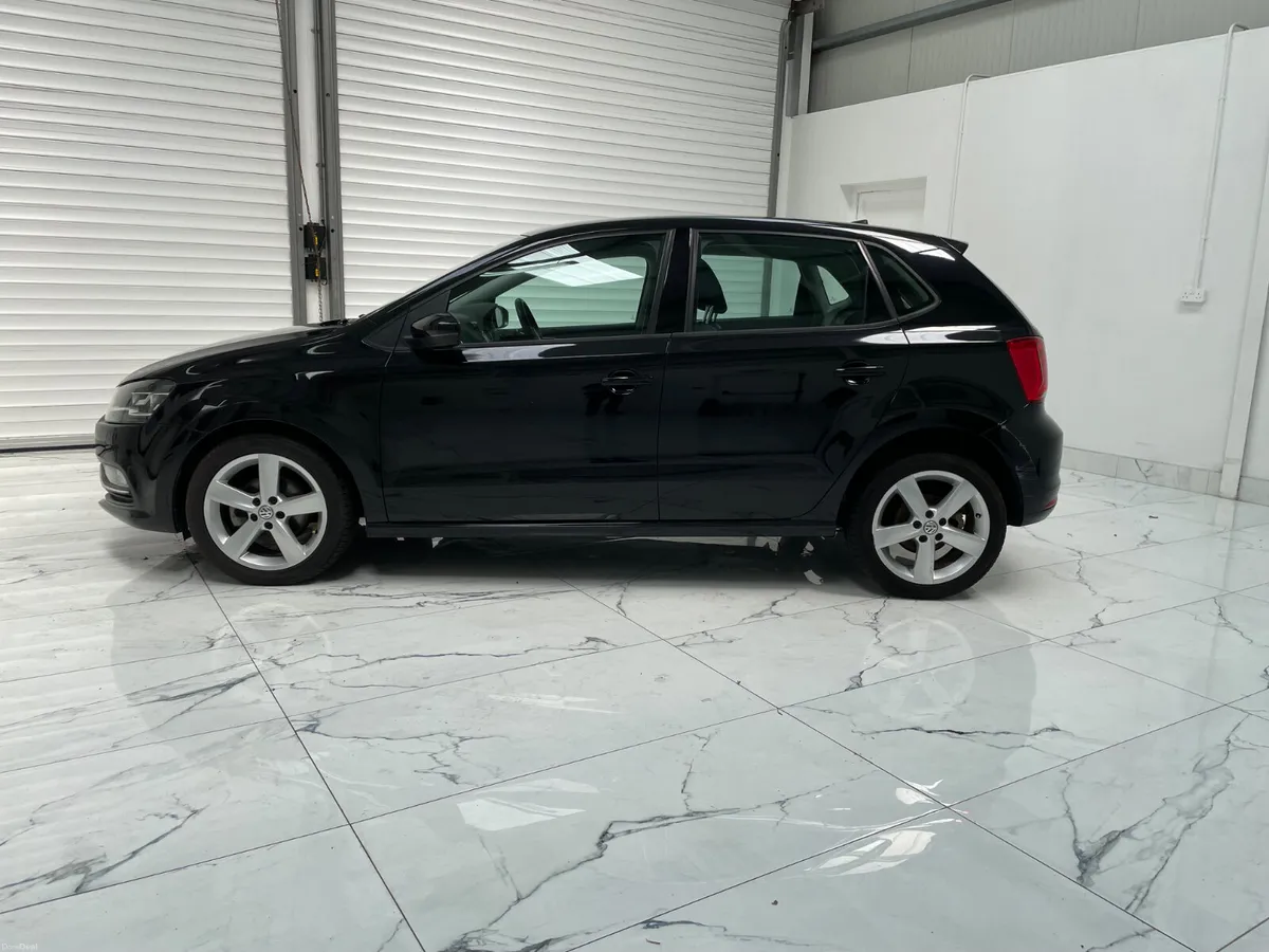 2018 Volkswagen Polo - Image 6
