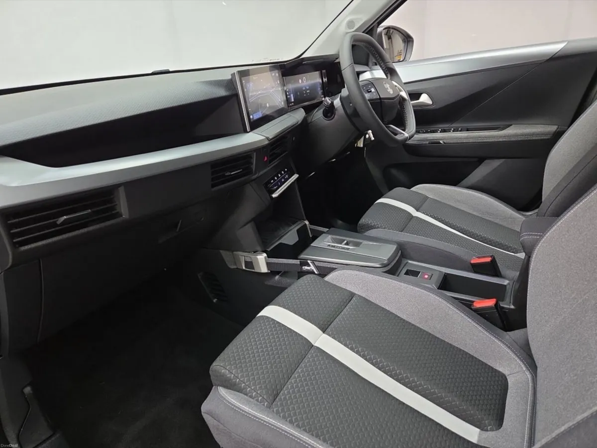 Vauxhall Frontera GS EV 44kWh Auto - Image 4