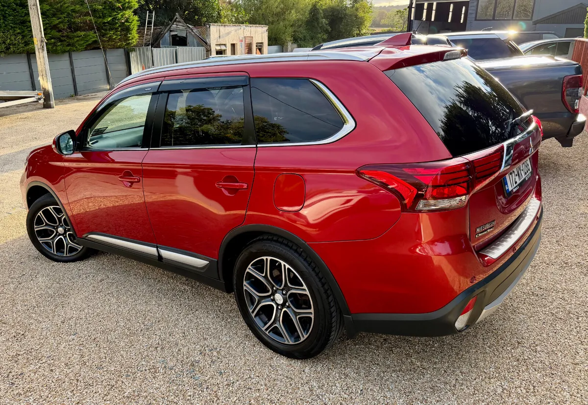 2017 Mitsubishi Outlander 2.2D 7 Seater - Image 4