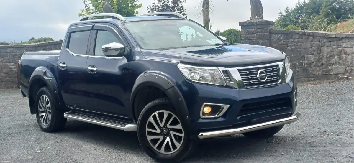 Nissan NAVARA 2.3 DCI TEKNA ......NO VAT.... - Image 1