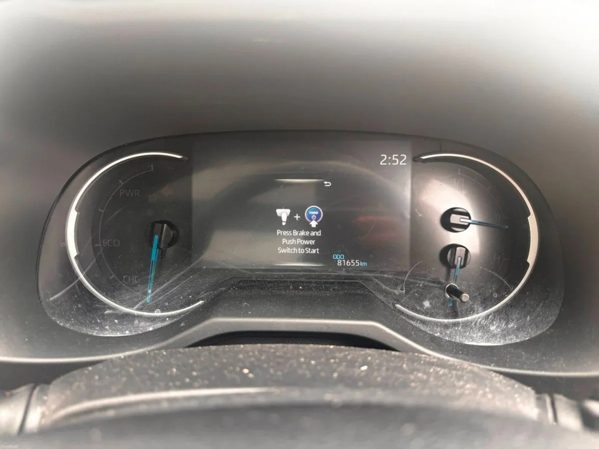 Toyota RAV4 2.5 HYBRIB PLATINUM *JUST ARRIVED* €12 - Image 3