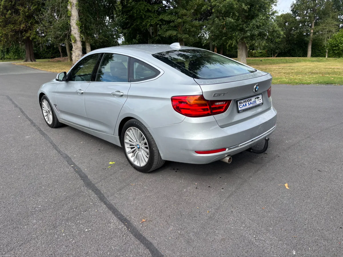 BMW 3-Series 2013 - Image 5