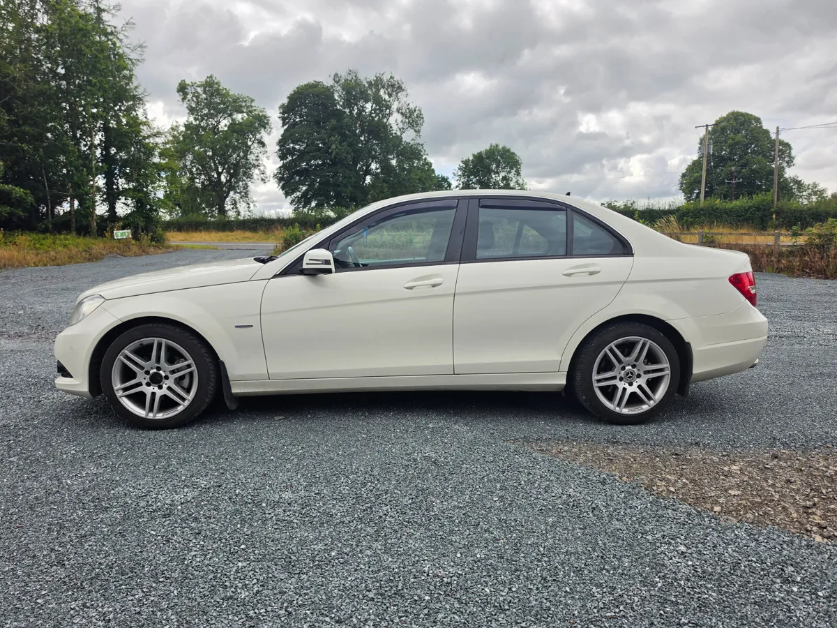 Mercedes-Benz C-Class 2012 - Image 5