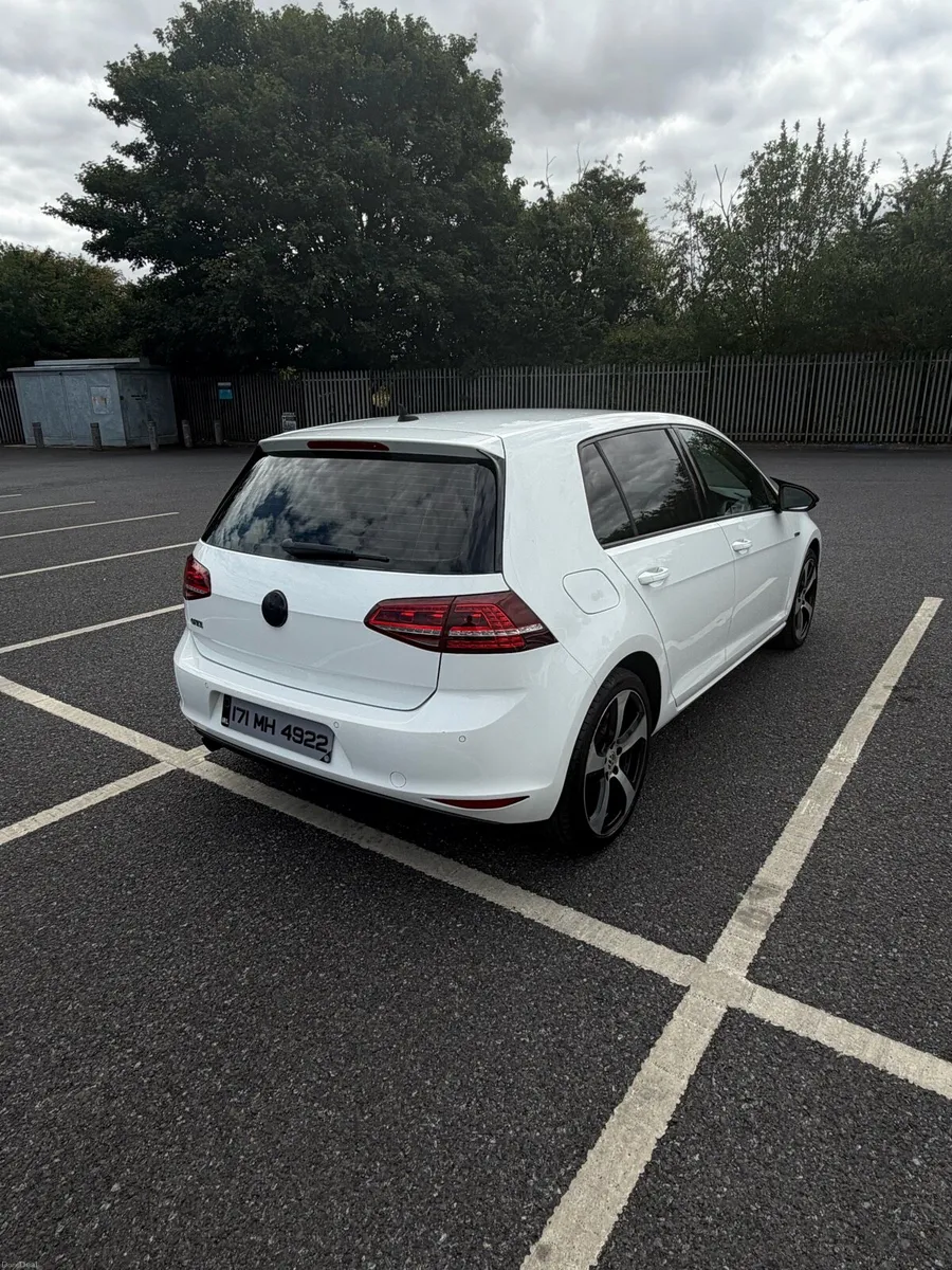 2017 VW Golf 1.6 TDI - Low Mileage - Image 3