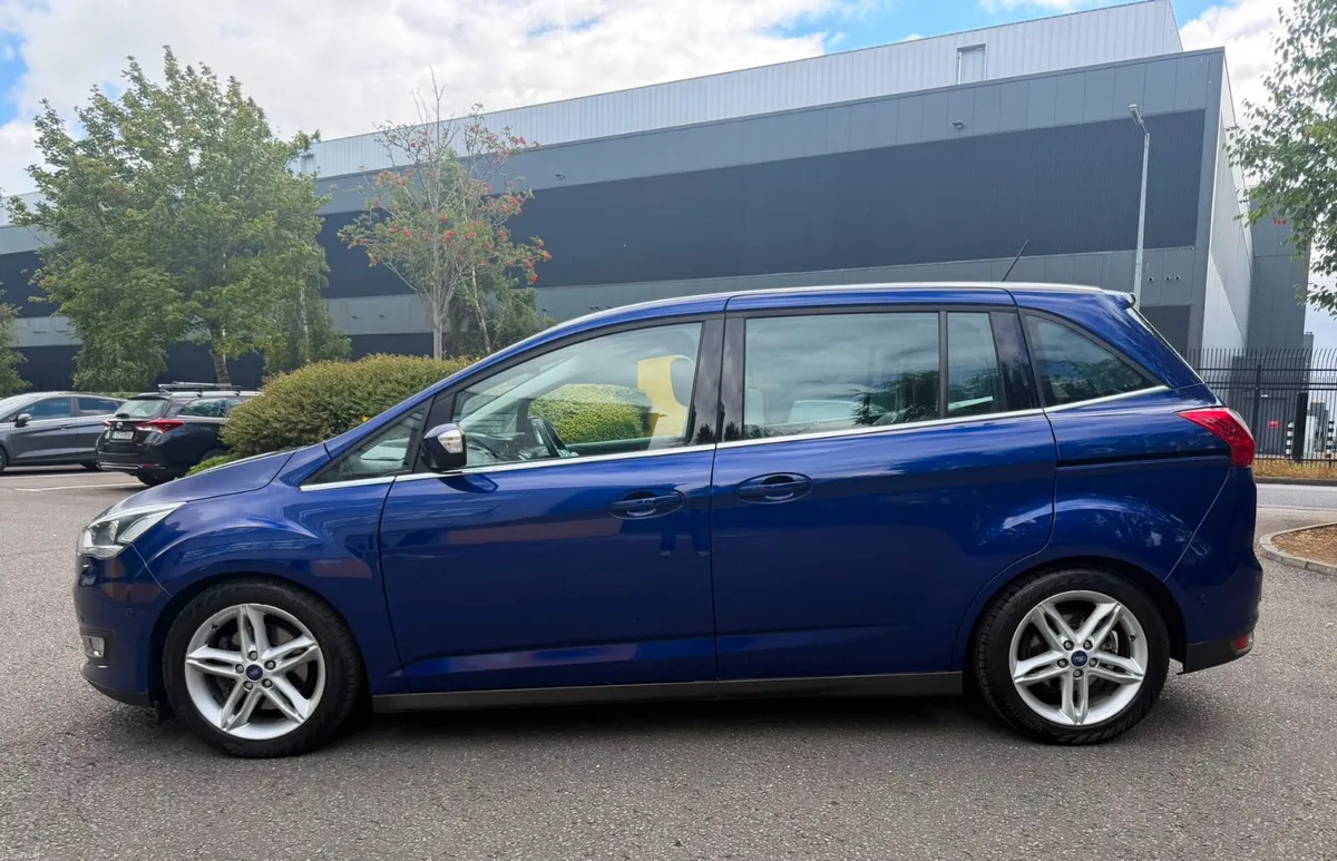 Ford Grand C-Max 1.5 TDCI Titanium 7 seater - Image 3