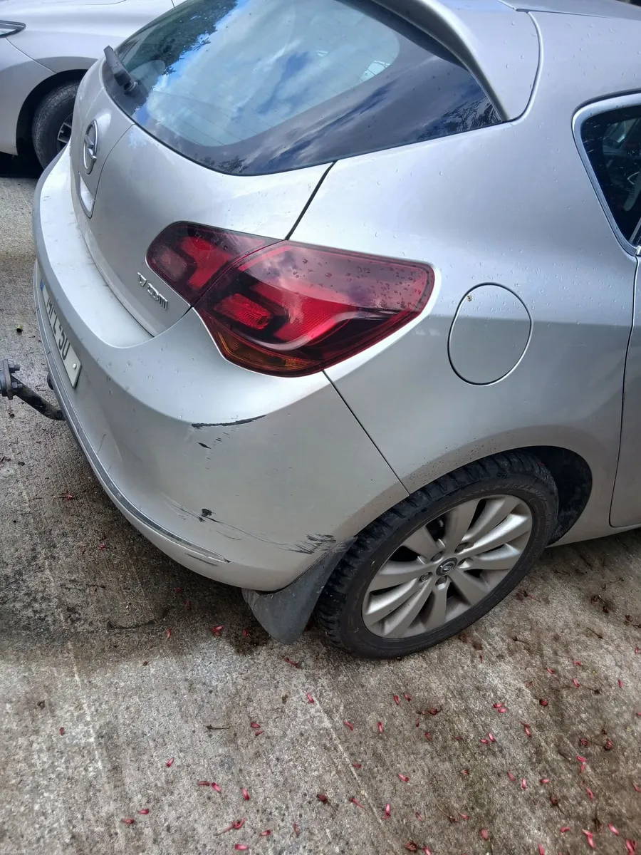 Opel Astra 2014 - Image 3