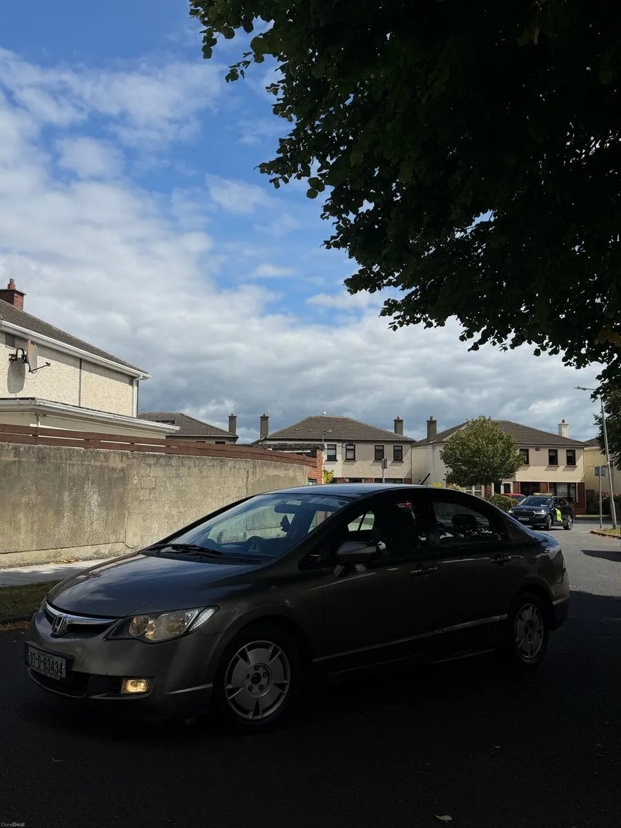 Honda Civic 1.3 Petrol Hybrid Automatic Nct & Tax - Image 3