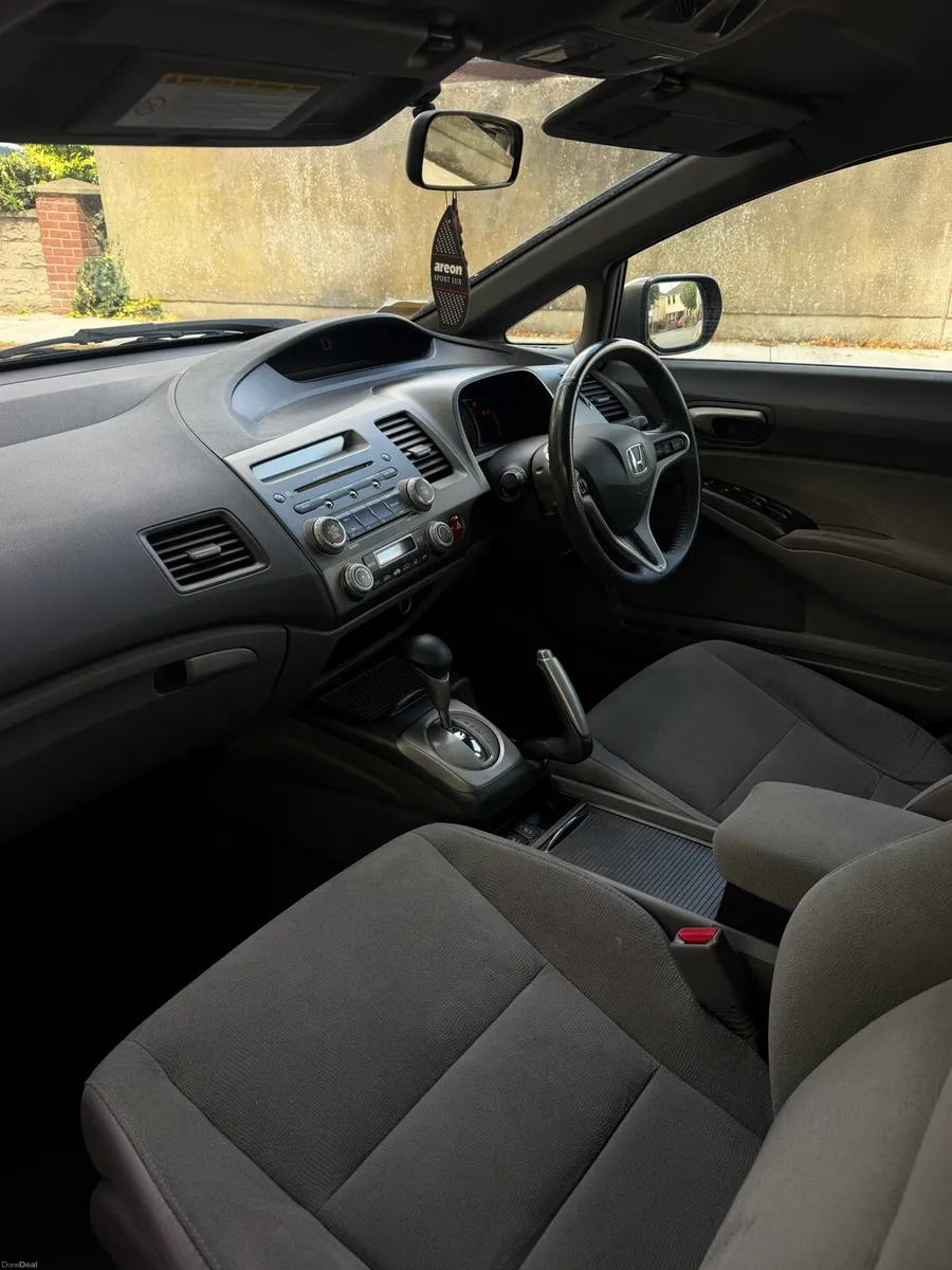 Honda Civic 1.3 Petrol Hybrid Automatic Nct & Tax - Image 5