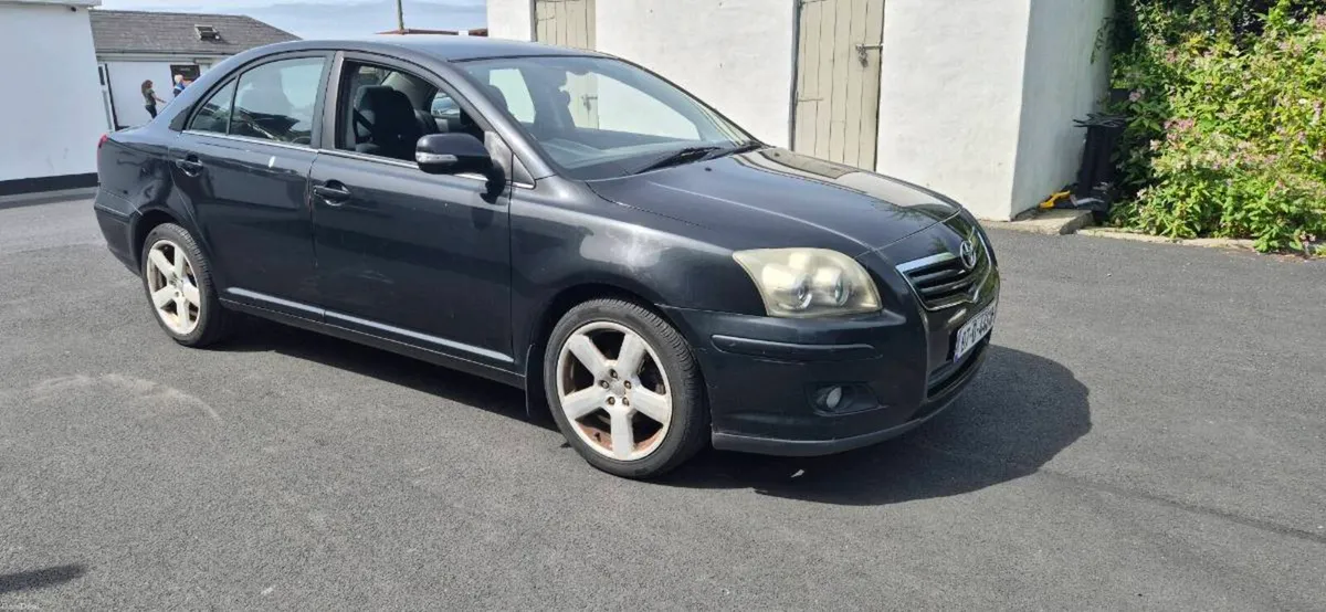 Toyota avensis 1.8 luna - Image 2