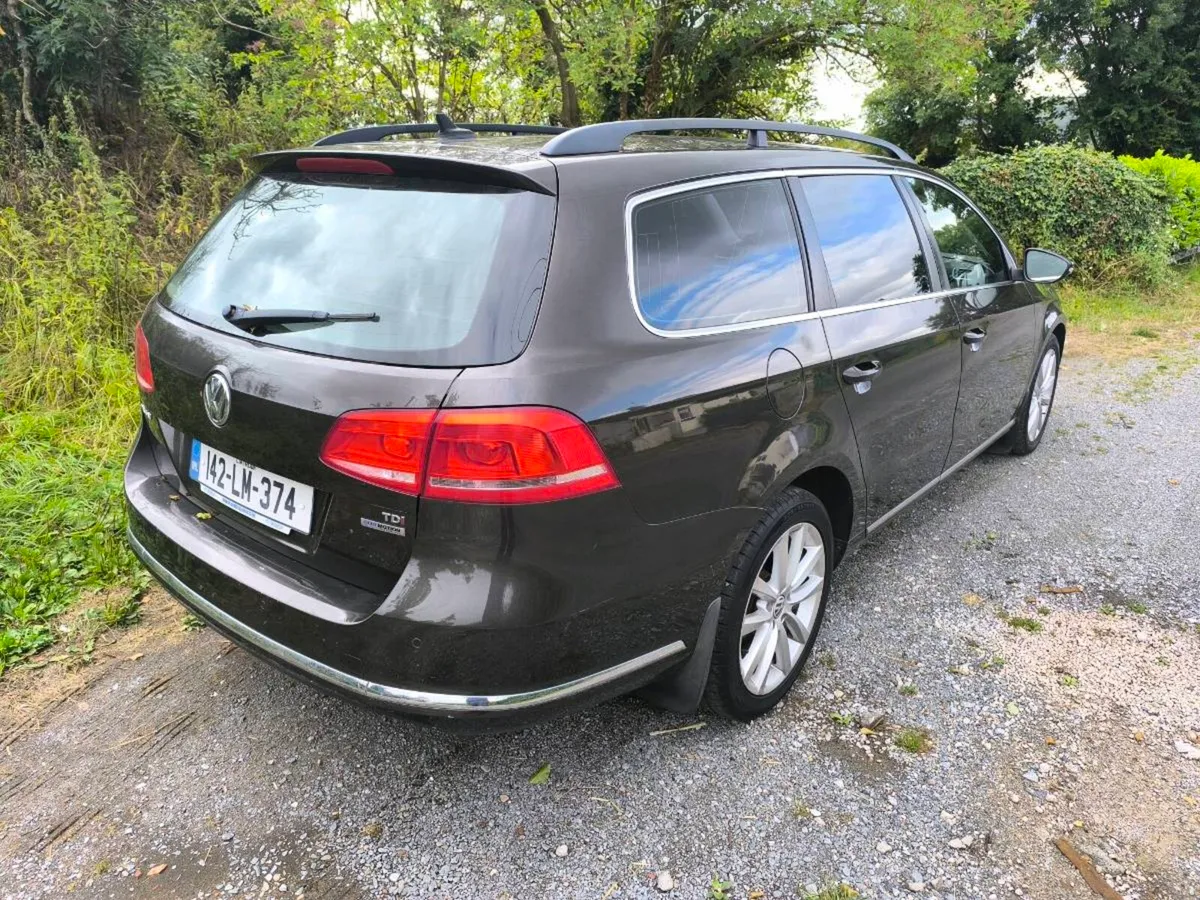 Volkswagen Passat - Image 3