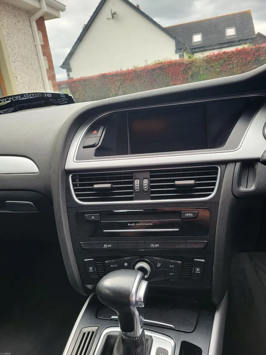 Automatic Audi A4 2015 - Image 2