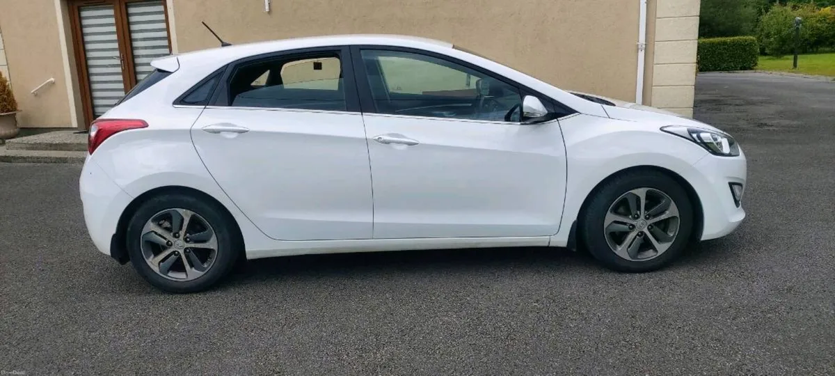 Hyundai I 30 2015 - Image 1