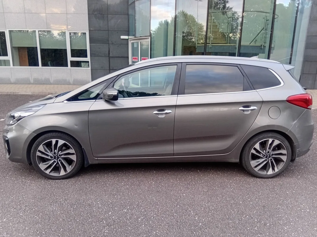 Kia Carens 2017 - Image 5