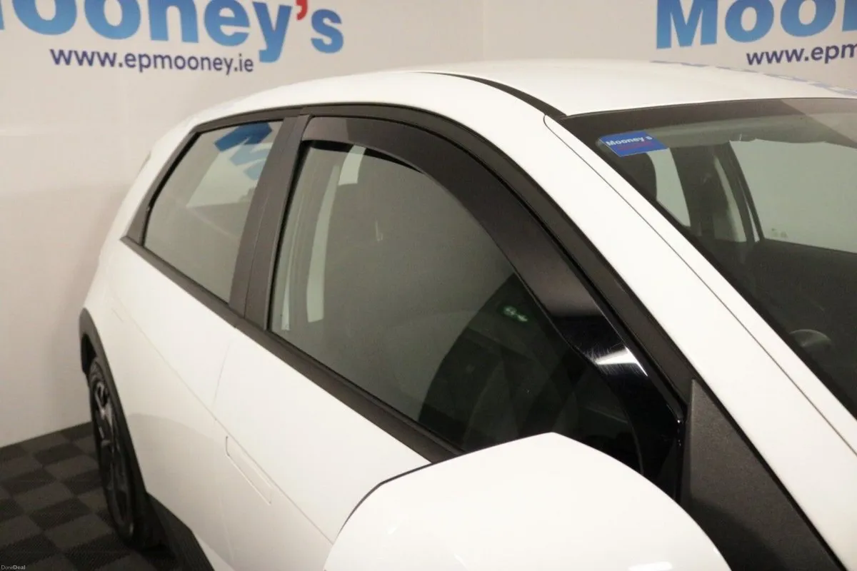 Hyundai IONIQ 5 Executive 58 kWh Ex Demo EV - Image 4