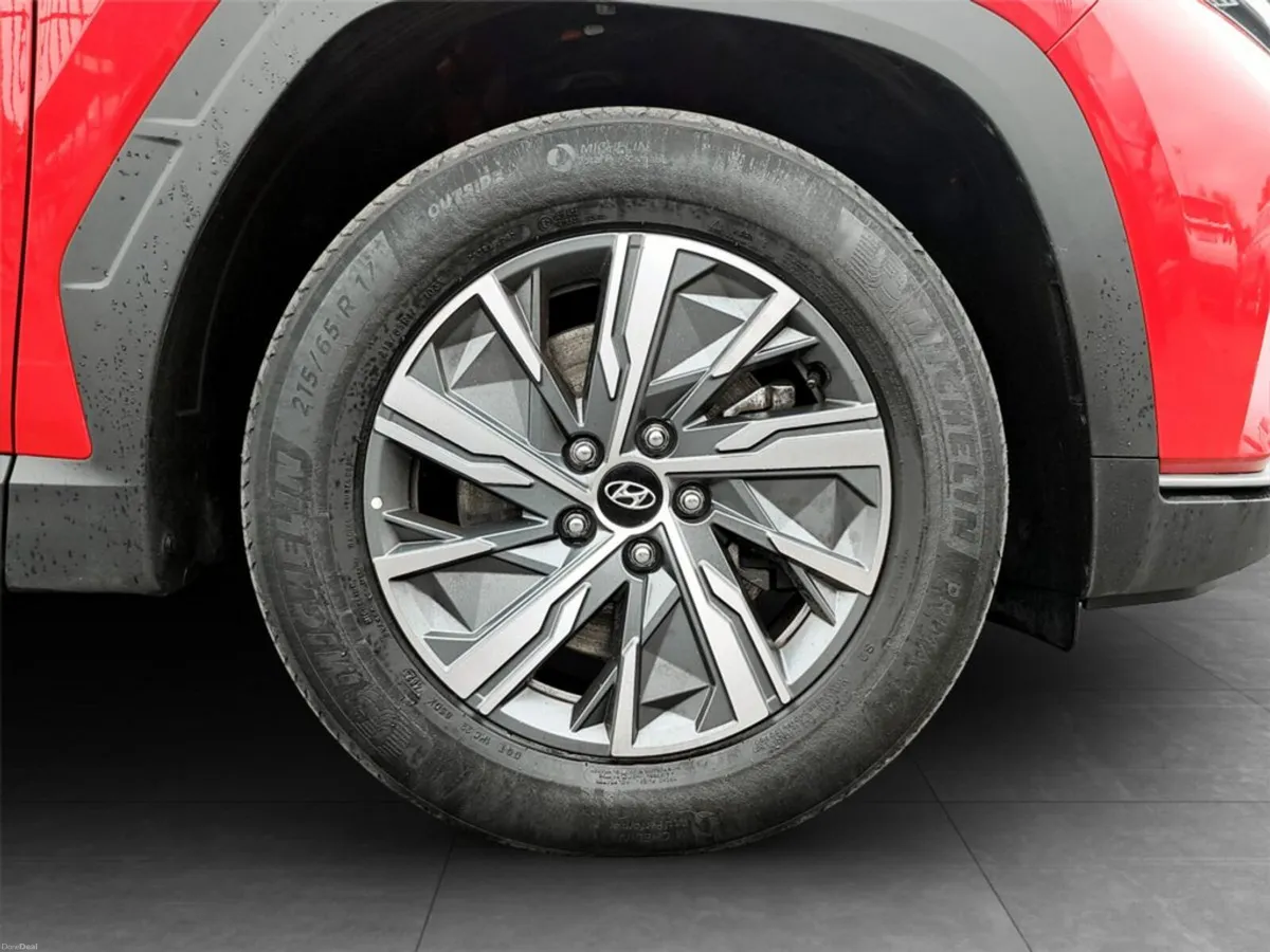 Hyundai Tucson Comfort Plus Hybrid Automatic - Image 3