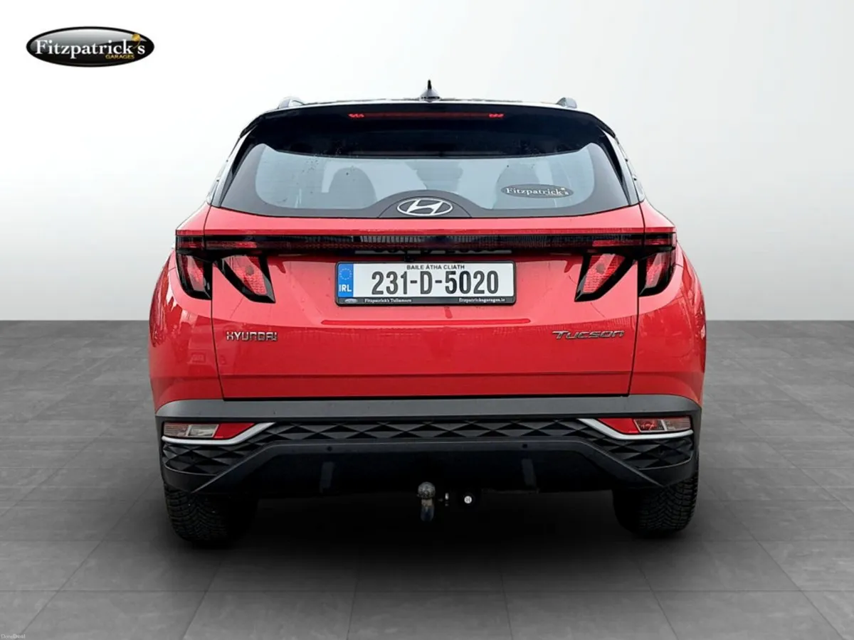 Hyundai Tucson Executive 1.6 Diesel with a Black R - Image 6
