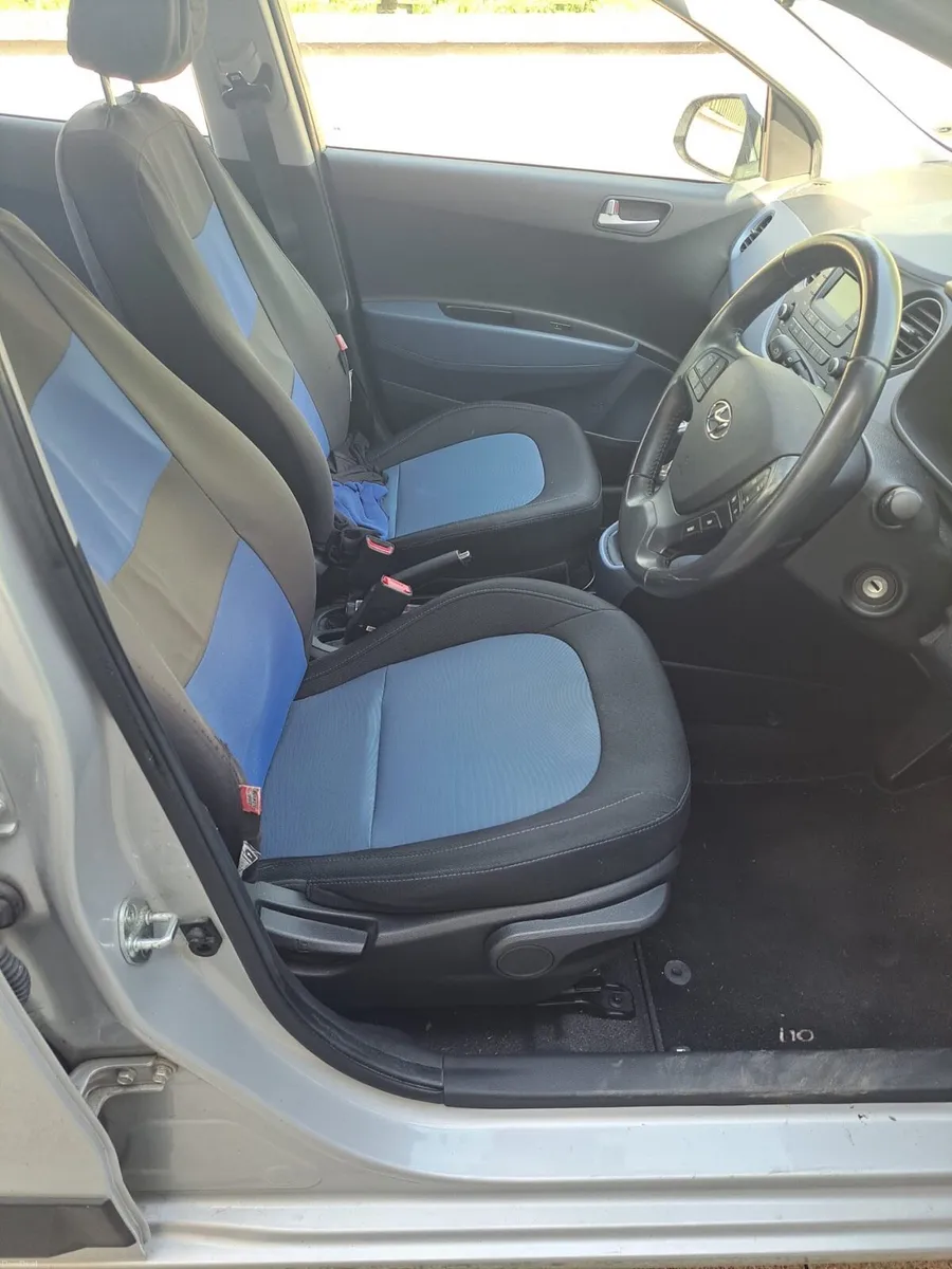 Car - Image 5