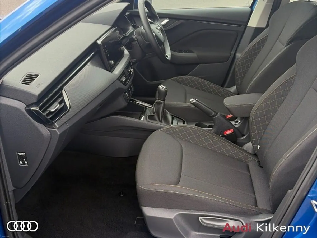 Skoda Kamiq AMBITION 1.0 TSI 110 BHP 5DR *1 OWNER - Image 4