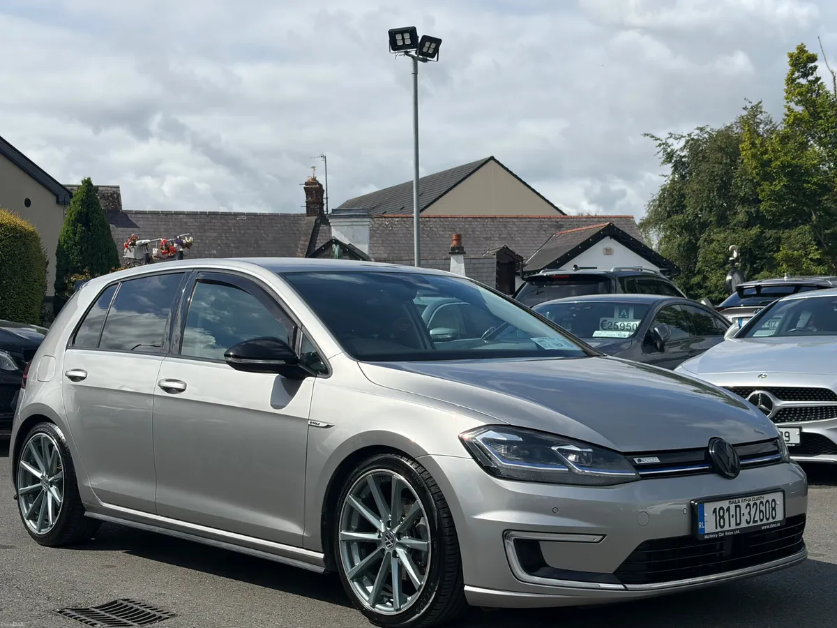 181 Volkswagen E-Golf Sport - Image 3