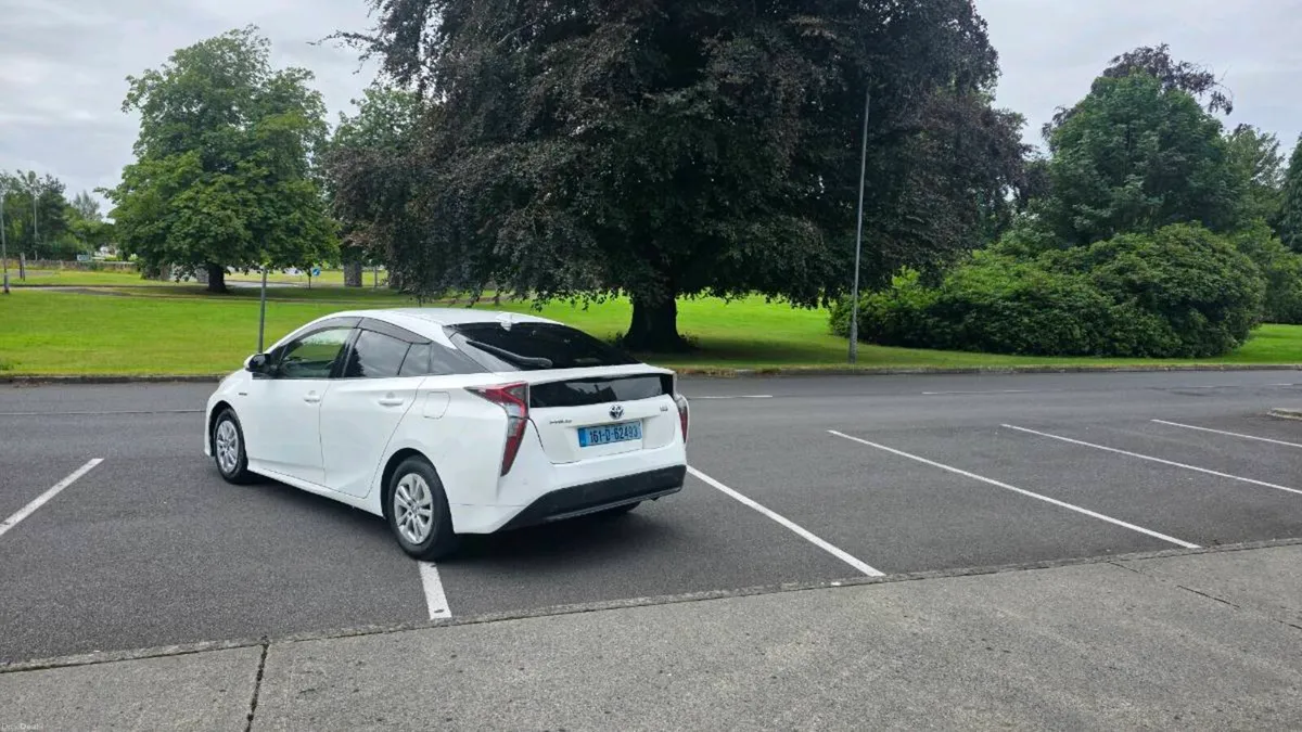2016(161) TOYOTA PRIUS 1.8 HYBRID 5 DOOR - Image 5