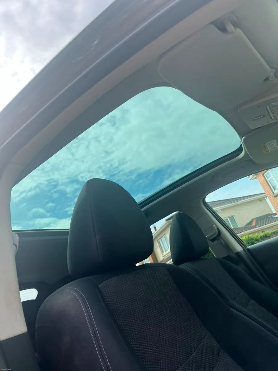 Nissan Qashqai 2017 N-Connecta + sunroof +360 cam - Image 5