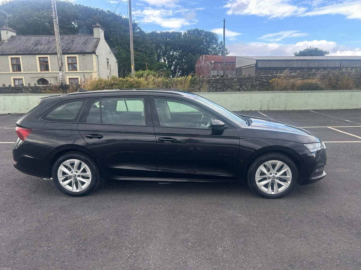 2022 Skoda Octavia - Image 1