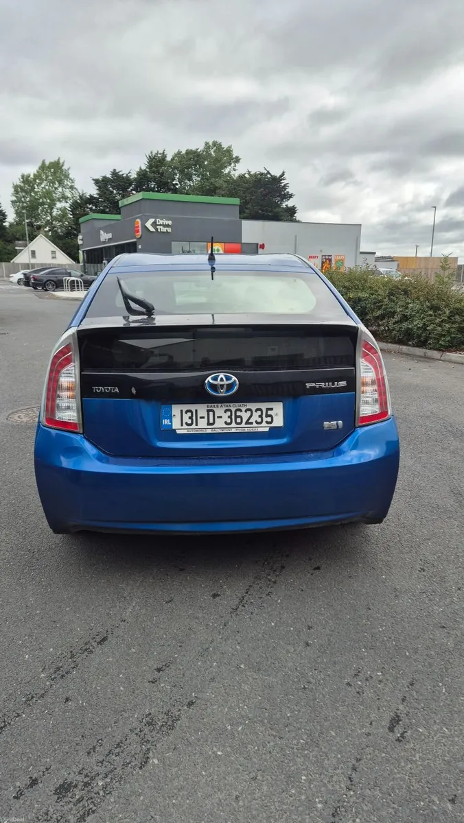 Toyota Prius 2013 - Image 5